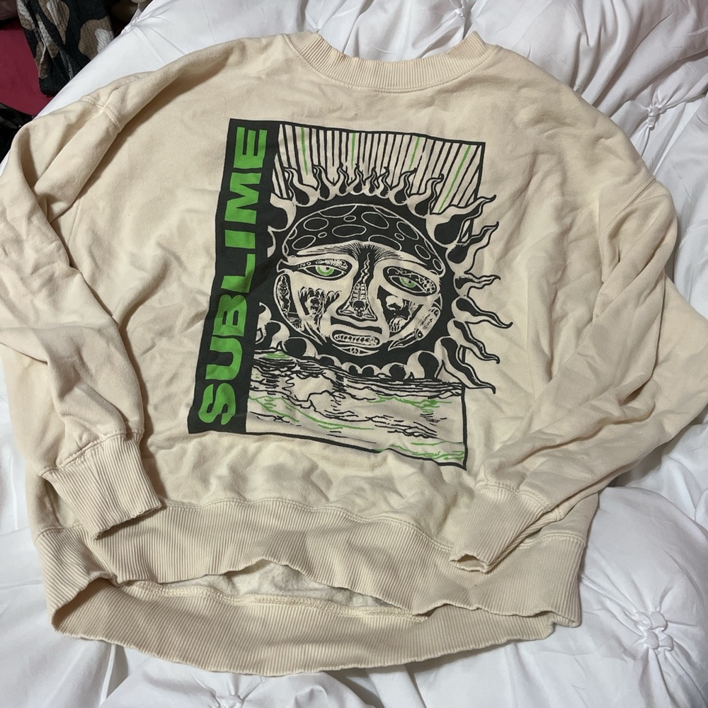 American Eagle Outfitters Cream Graphic Crewneck Sweater